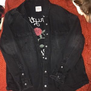 Worn once AE everything is great button down